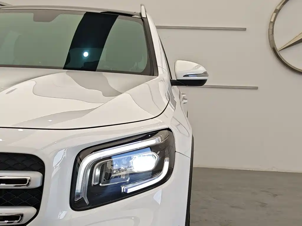 Mercedes-Benz GLB 2023 GLB 220