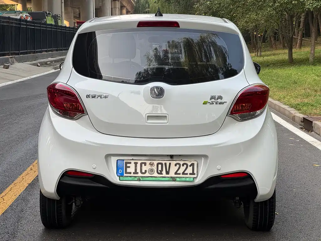 Changan Benben E-Star — миниатюра 8
