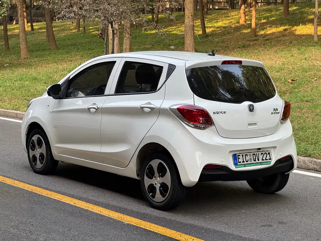 Changan Benben E-Star — миниатюра 7