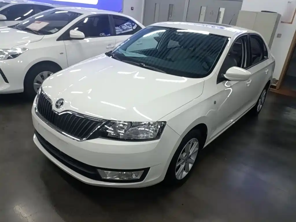 Skoda Rapid — миниатюра 2