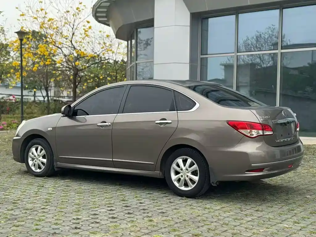 Nissan Sylphy — миниатюра 5