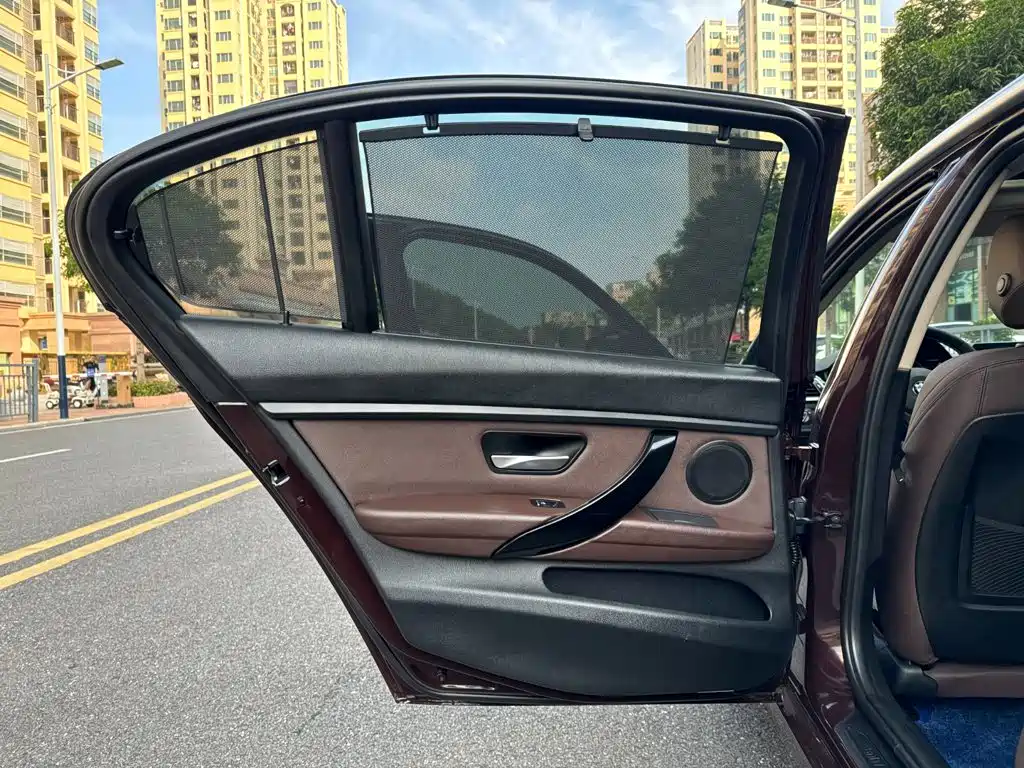 BMW 3 Series — миниатюра 20