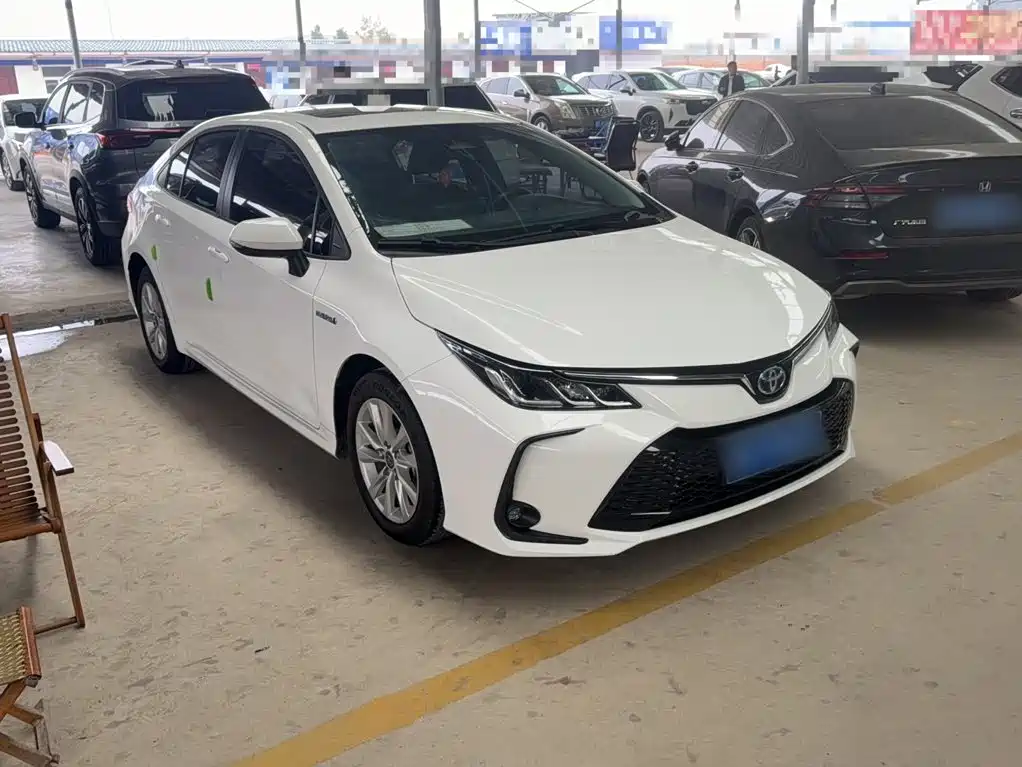 Toyota Corolla — миниатюра 8