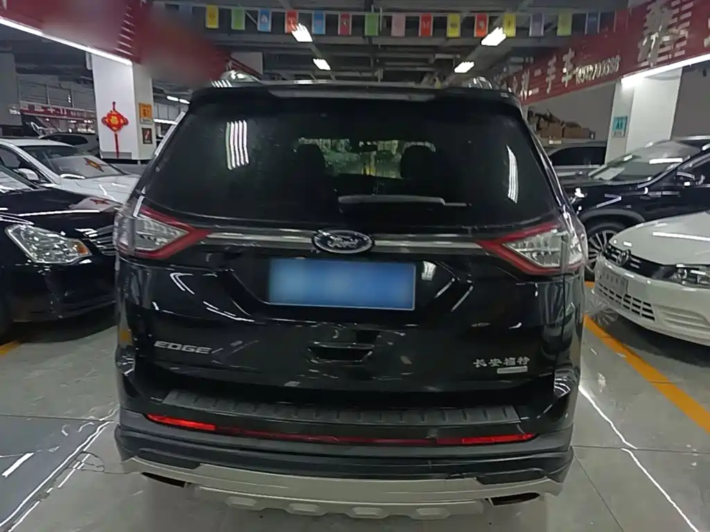 Ford Edge — миниатюра 6