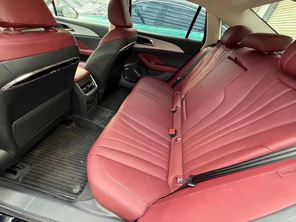 Hongqi Hongqi H5 — миниатюра 7
