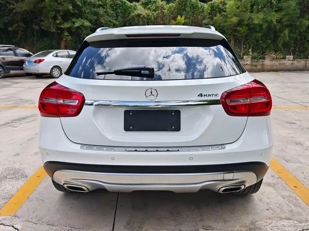Mercedes-Benz GLA — миниатюра 6