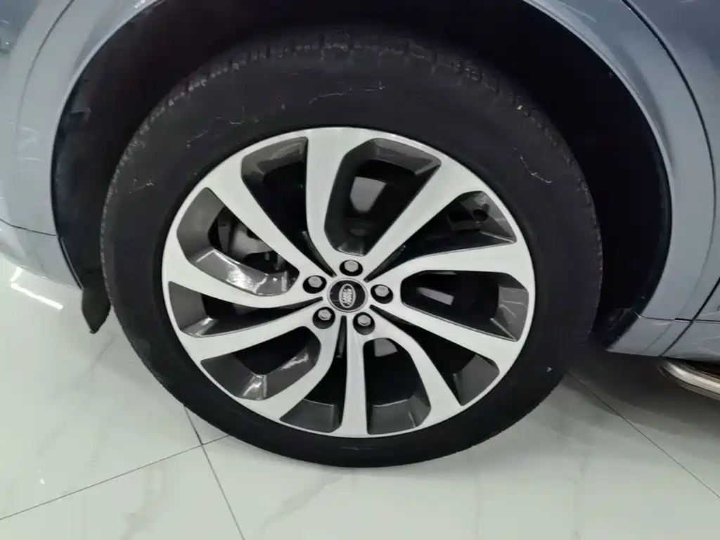 Land Rover Discovery Sport — миниатюра 23