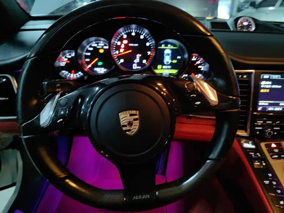 Porsche Panamera — миниатюра 15
