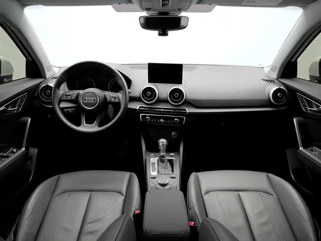 Audi Q2L 2024 35TFSI Fashion