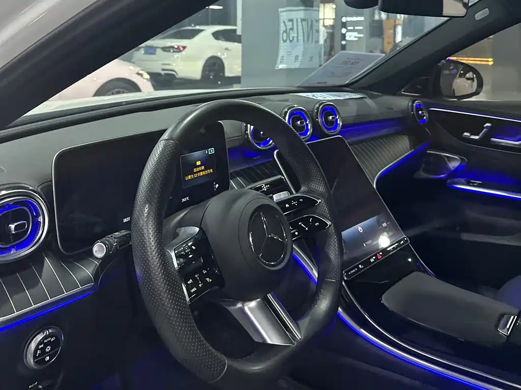 Mercedes-Benz C-Class — миниатюра 5