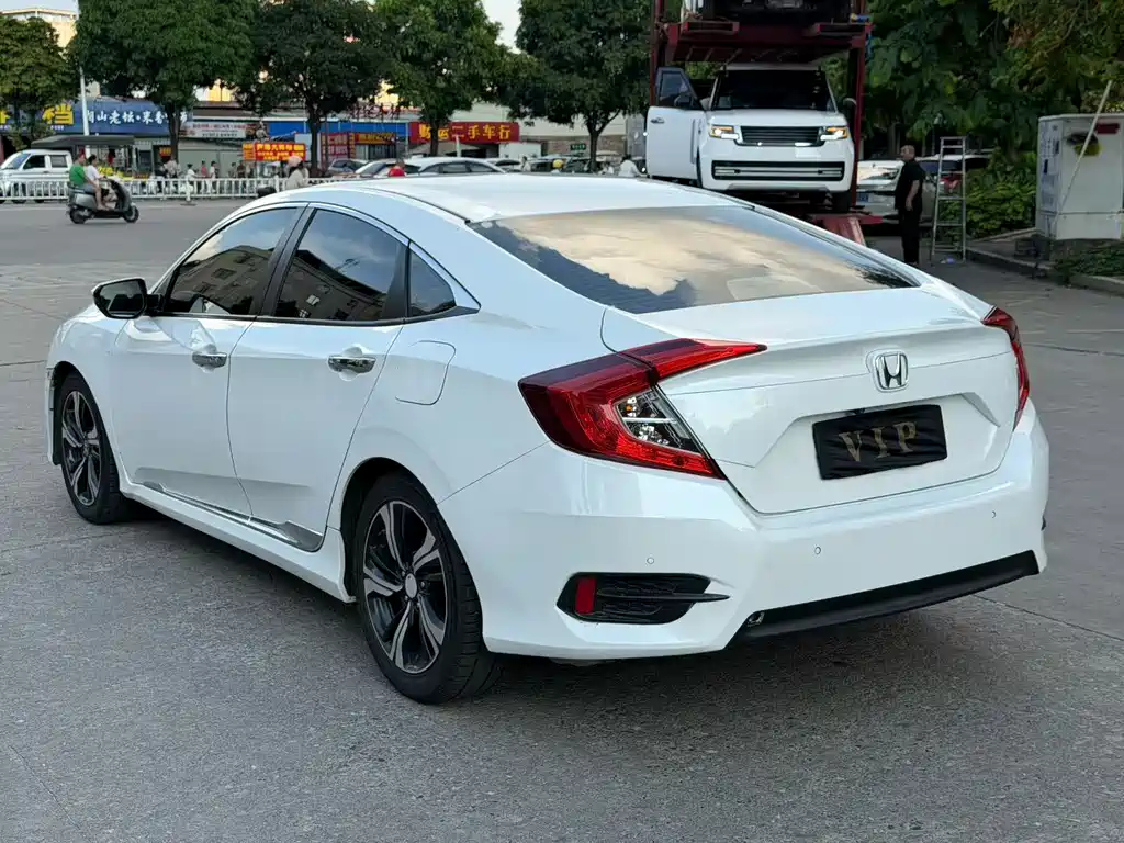 Honda Civic 2016 220TURBO CVT