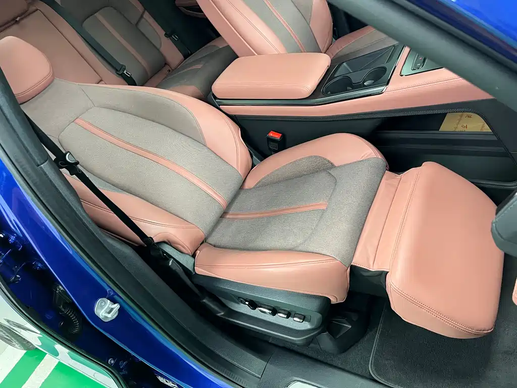 NIO EC6 — миниатюра 17