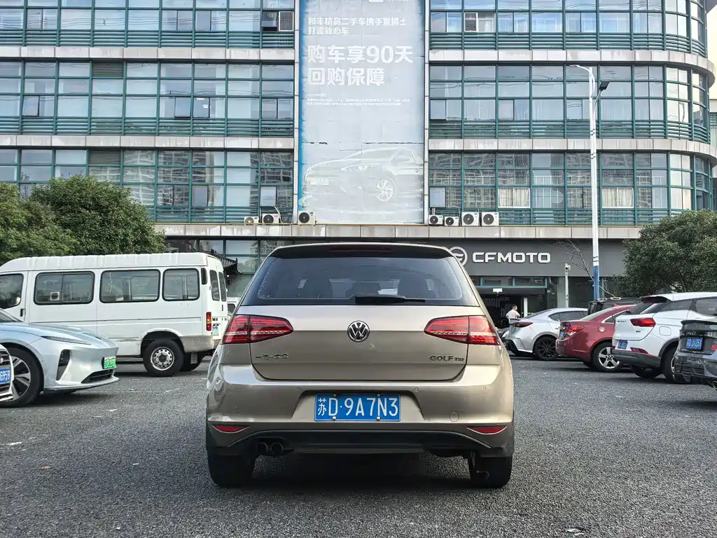 Volkswagen Golf — миниатюра 8