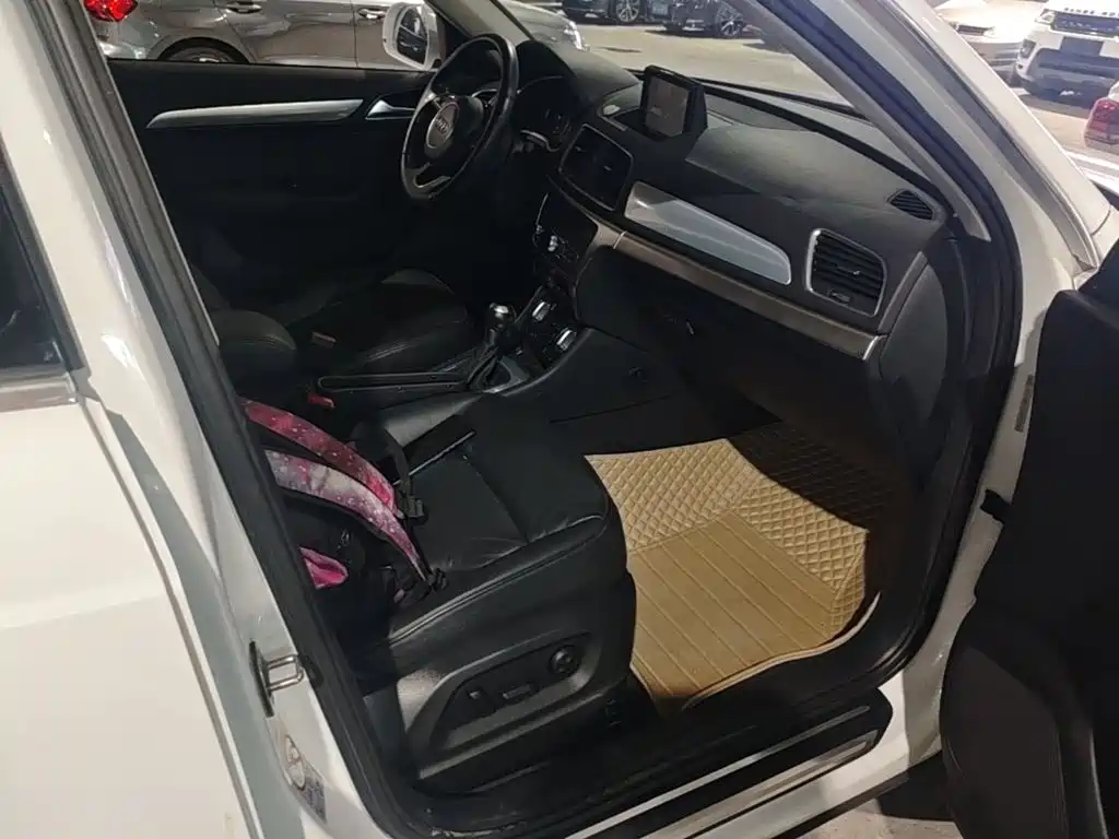 Audi Q3 — миниатюра 25