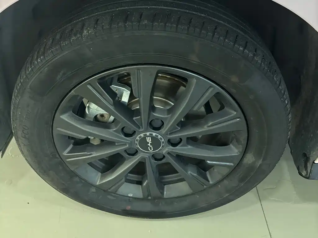 BYD E7 2025 520