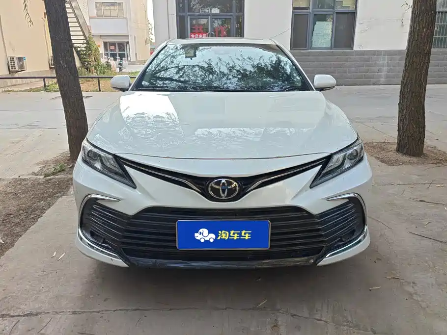 Toyota Camry — миниатюра 2