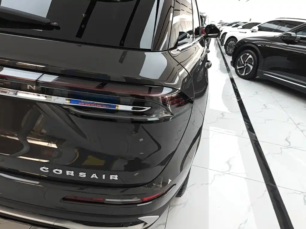 Lincoln Corsair — миниатюра 8