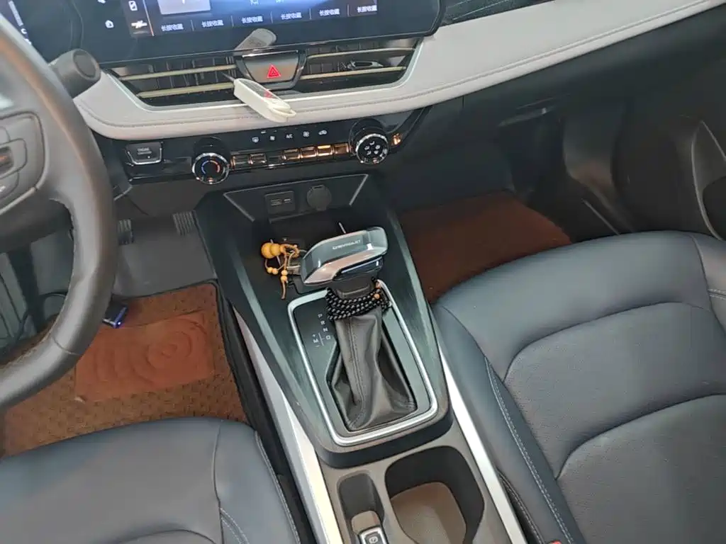 Chevrolet Monza — миниатюра 14