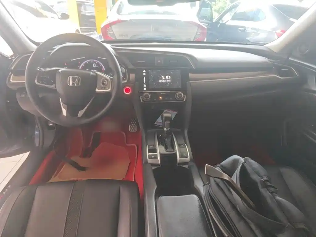 Honda Civic — миниатюра 10