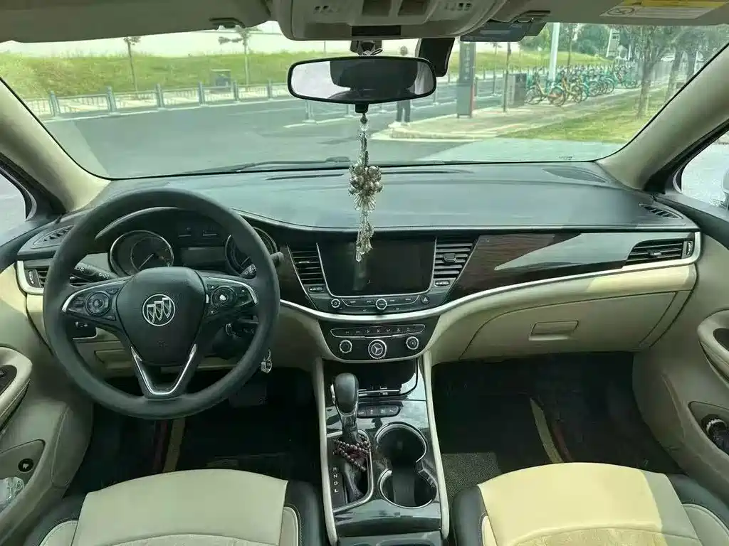 Buick Verano — миниатюра 5
