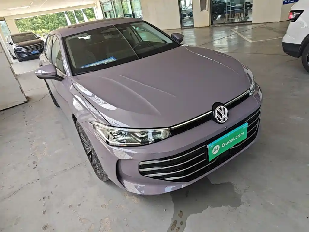Volkswagen Passat 2025 Pro 380TSI