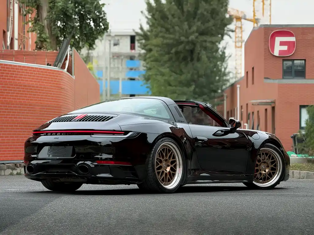 Porsche 911 — миниатюра 19