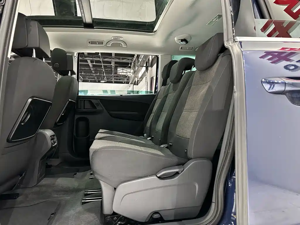 Volkswagen Sharan — миниатюра 13