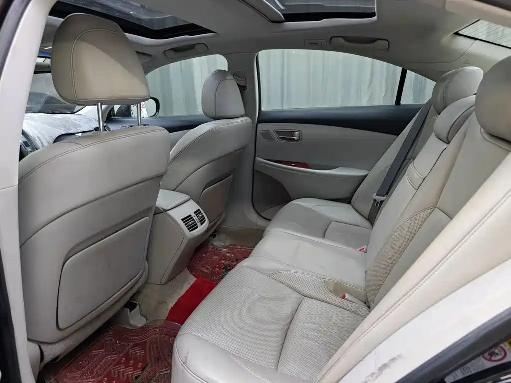 Lexus ES — миниатюра 11