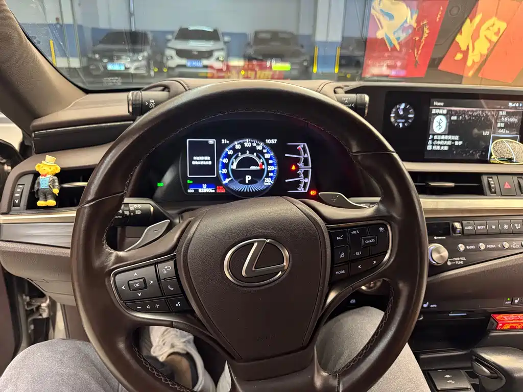 Lexus ES — миниатюра 7