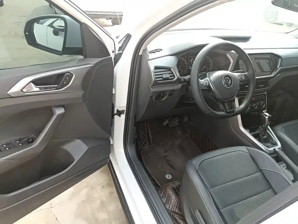 Volkswagen T-Cross — миниатюра 16