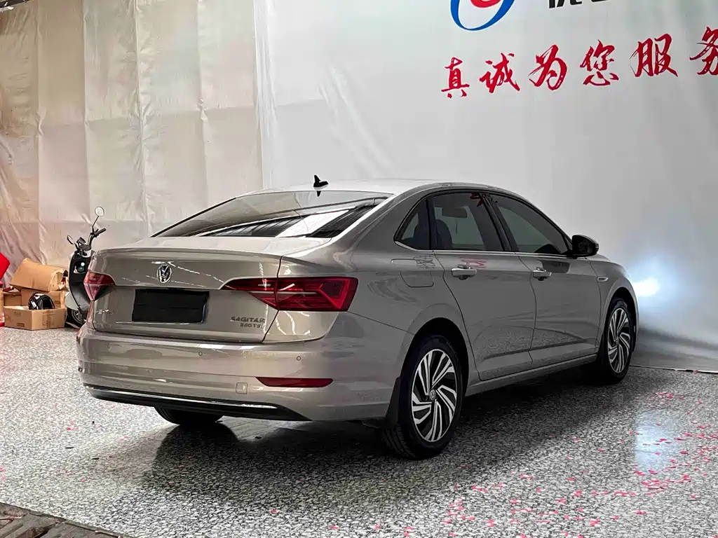 Volkswagen Sagitar — миниатюра 17