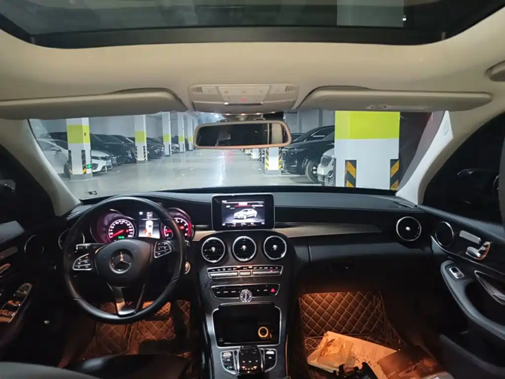 Mercedes-Benz C-Class — миниатюра 18