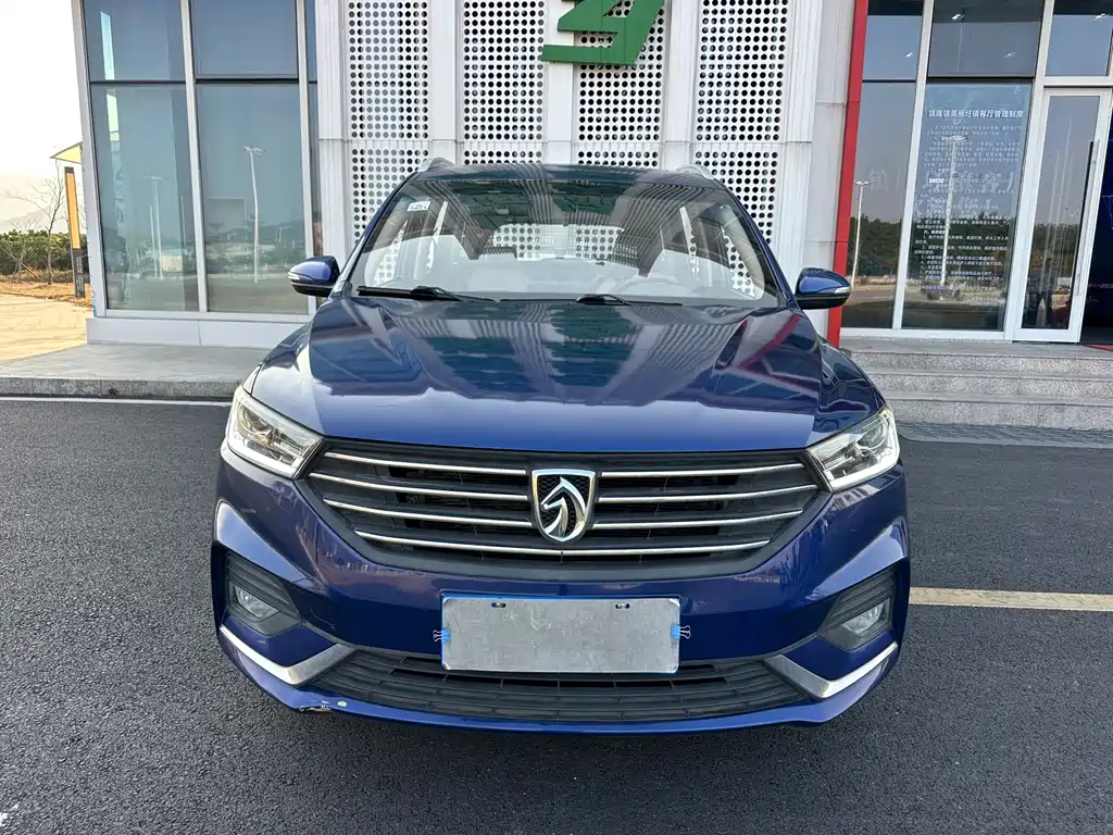 BAOJUN 360