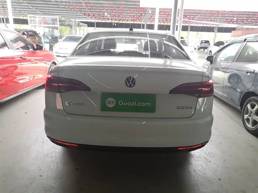 Volkswagen Bora 2021 1.5L AT Fashion Smart Connect