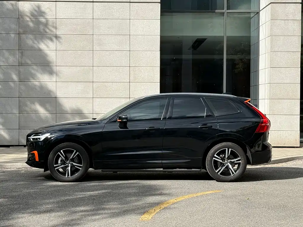 Volvo XC60 2019 T5 Sport VI