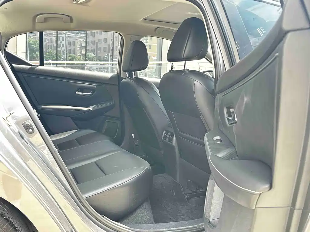 Nissan Sylphy — миниатюра 4