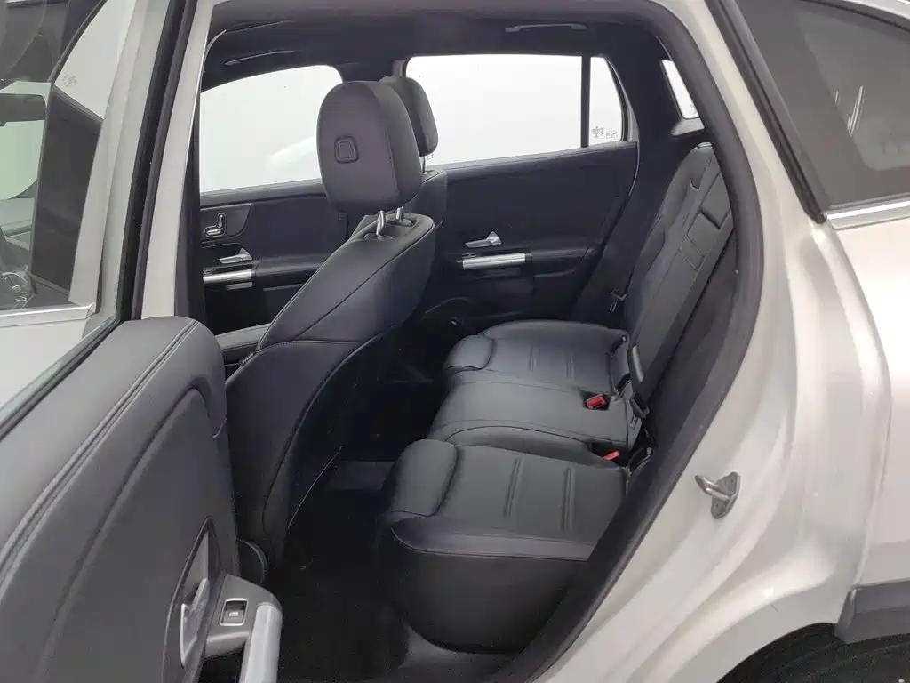 Mercedes-Benz GLA — миниатюра 15