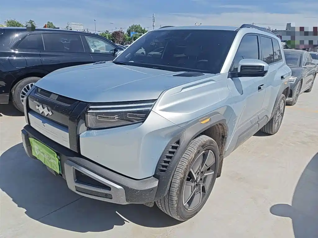 Fang Cheng Bao Titanium 3 2025