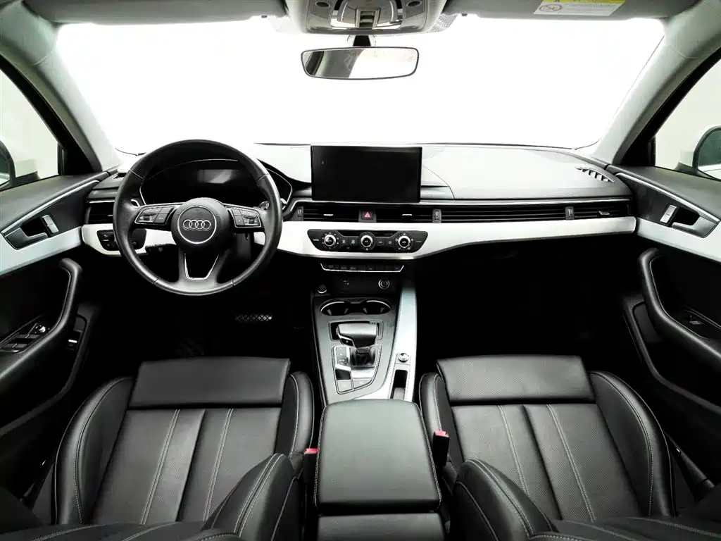 Audi A4L id 4622368 из Китая 18