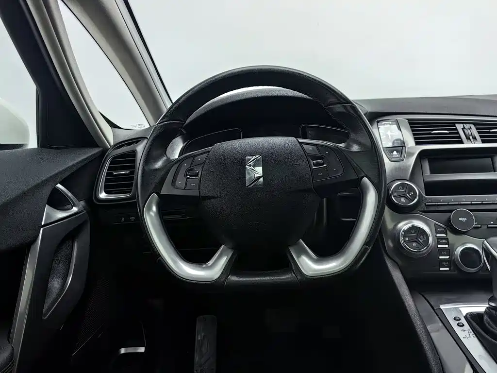 DS DS 5 — миниатюра 11