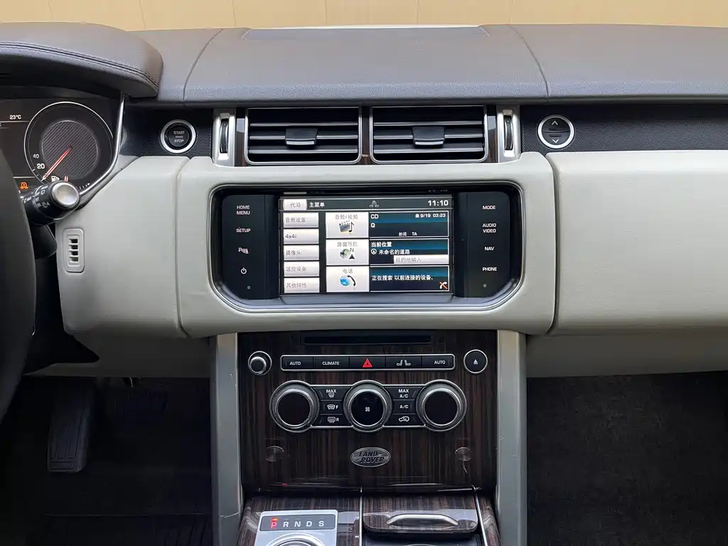 Land Rover Range Rover — миниатюра 14