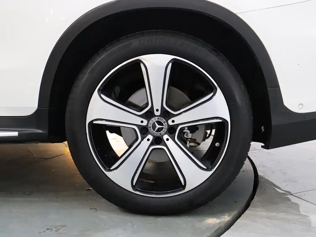Mercedes-Benz GLC 2020 GLC 300 L 4MATIC Luxury