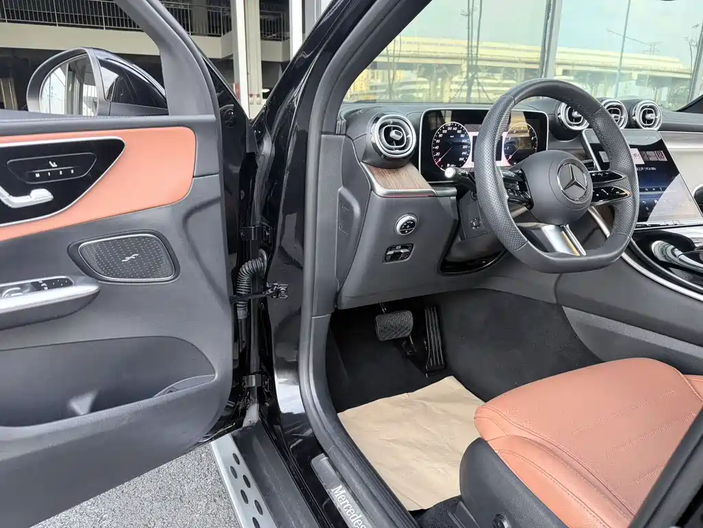 Mercedes-Benz GLC — миниатюра 4
