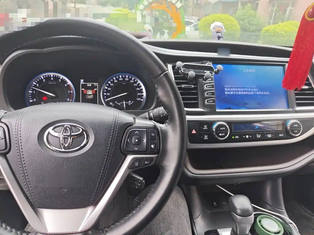 Toyota Highlander — миниатюра 5