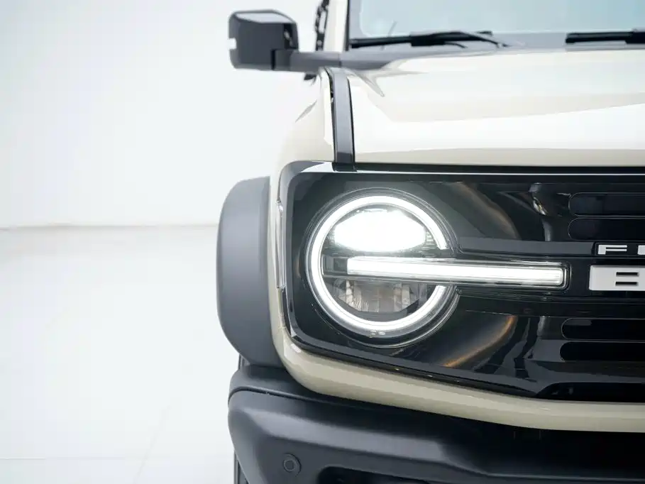 Ford Bronco — миниатюра 13