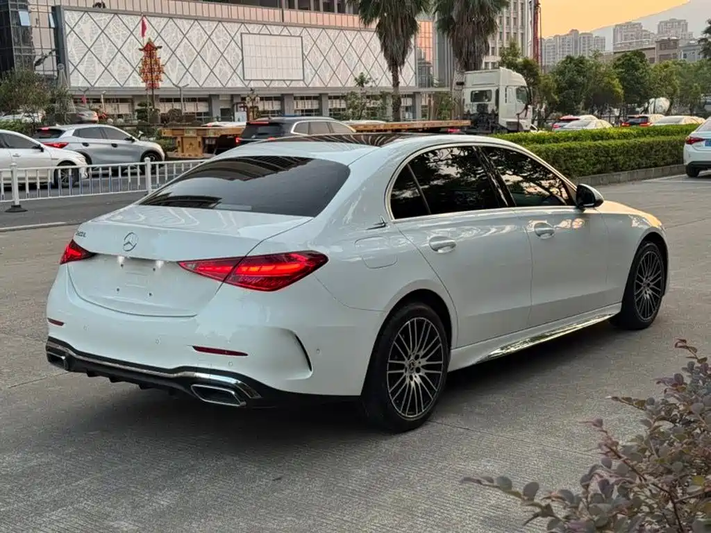Mercedes-Benz C-Class — миниатюра 8