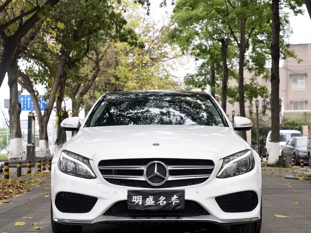 Mercedes-Benz C-Class — миниатюра 2