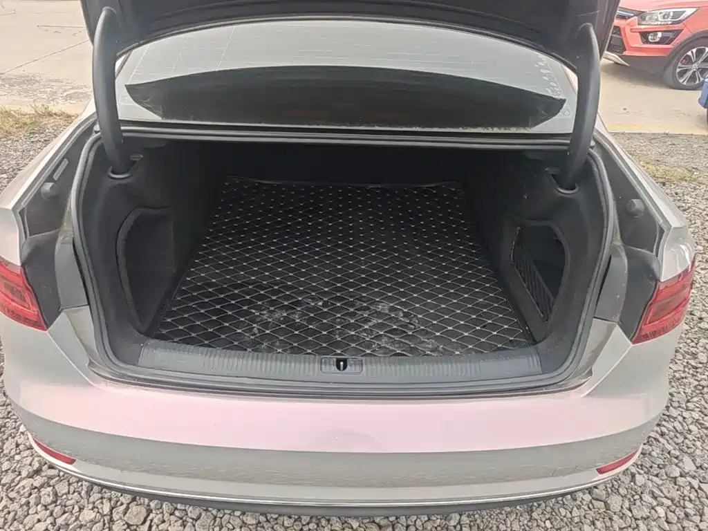 Audi A4L — миниатюра 19