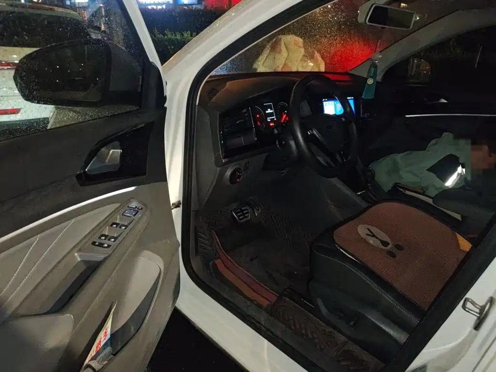 Jetta VS7 — миниатюра 12