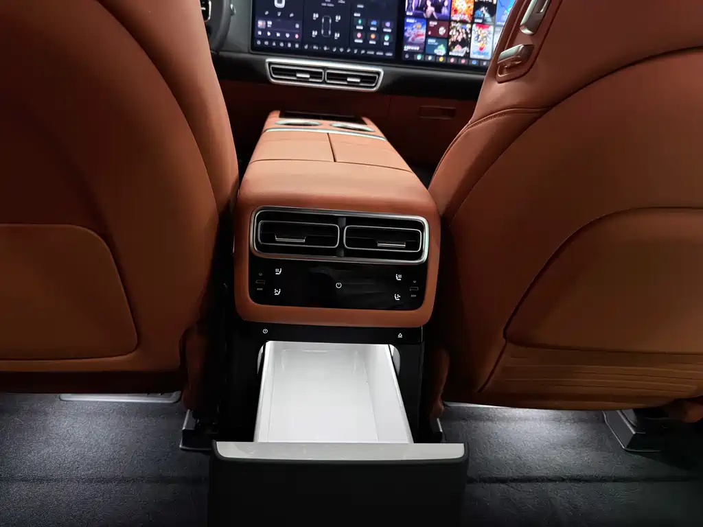 Li Auto Li L7 — миниатюра 16